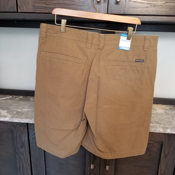 Columbia Men's shorts - Picture 2 of 4